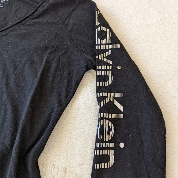 🌷3/15🌷 Calvin Klein Quick Dry Long Sleeve Work Out Tee Size M - Picture 4 of 5